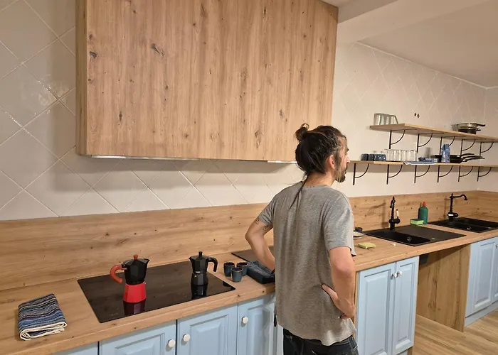 De La Luna Hostel